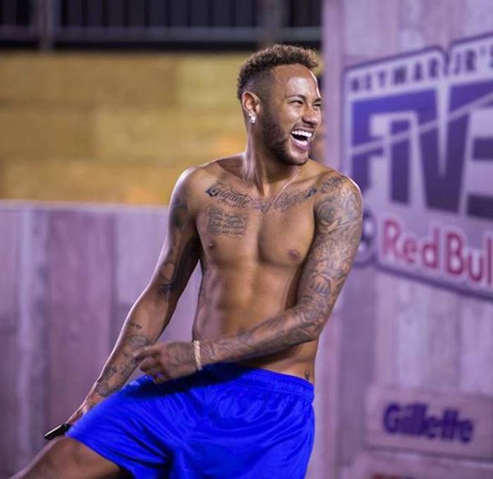 Neymar pelado